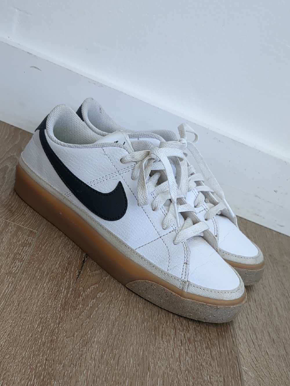Nike Women's Court Legacy White w/Black Swish 6.5